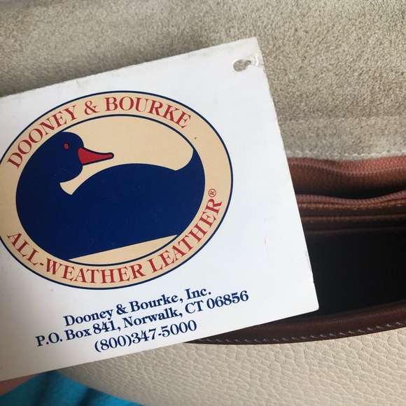 Leather Dooney & Bourke bag - Picture 6 of 8